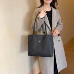 大容量・軽量 人気 PRADA プラダ ナイロン トートバッグ プラダ トートバッグ 男女兼用 Prada Handbag shoppingbag 番号PR005 - 画像 (28)
