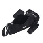 【極美品】大人気 PRADA プラダ ナイロン ショルダーバッグ 大容量 多機能 軽量 スマホ収納可 旅行 PRADA Shoulder Bag Black - 画像 (5)