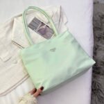 大容量・軽量 人気 PRADA プラダ ナイロン トートバッグ プラダ トートバッグ 男女兼用 Prada Handbag shoppingbag 番号PR005 - 画像 (8)