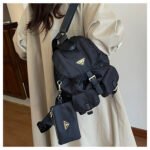 希少 【極美品】PRADA プラダ リュック　バックパック　ナイロン 人気 プラダ リュックサック メンズ レディース兼用 シンプルデザイン 大容量 多機能 軽量  スマホ収納可 旅行 PRADA Backpack - 画像 (6)
