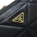 新品 大人気 Prada プラダ ショルダーバッグ  PUレザー バッグ スマホ収納可 ブラック ホワイト Prada Shoulder Bag Pink Black 番号DBPR007 - 画像 (5)