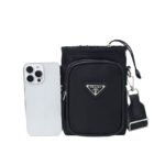 極美品 PRADA プラダ スマホショルダー プラダ スマホショルダーバッグ ナイロン PRADA Smartphone Shoulder Bag 番号QY007 - 画像 (8)