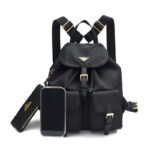 希少 【極美品】PRADA プラダ リュック　バックパック　ナイロン 人気 プラダ リュックサック メンズ レディース兼用 シンプルデザイン 大容量 多機能 軽量  スマホ収納可 旅行 PRADA Backpack - 画像 (18)