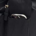 希少 【極美品】PRADA プラダ リュック　バックパック　ナイロン 人気 プラダ リュックサック メンズ レディース兼用 シンプルデザイン 大容量 多機能 軽量  スマホ収納可 旅行 PRADA Backpack - 画像 (9)