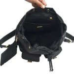 希少 【極美品】PRADA プラダ リュック　バックパック　ナイロン 人気 プラダ リュックサック メンズ レディース兼用 シンプルデザイン 大容量 多機能 軽量  スマホ収納可 旅行 PRADA Backpack - 画像 (8)