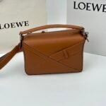 新品 LOEWE パズルバッグ スモール ソフトグレインカーフスキン　サンド 大人気 高品質 - 画像 (3)